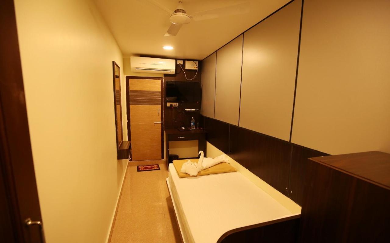 Hotel Marina Manor Port Blair Bagian luar foto