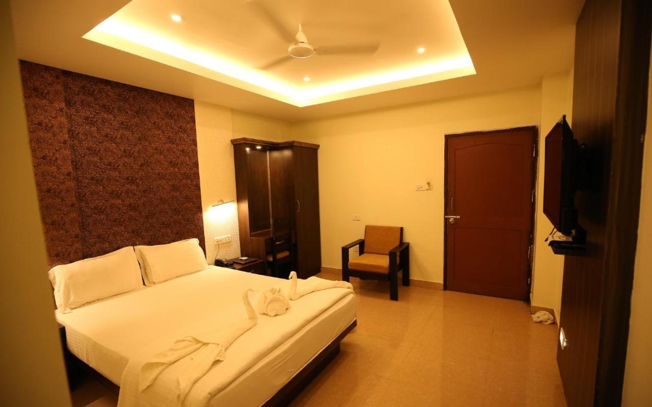 Hotel Marina Manor Port Blair Bagian luar foto