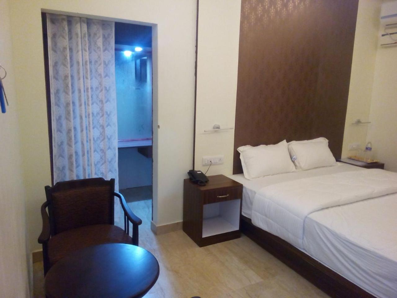 Hotel Marina Manor Port Blair Bagian luar foto