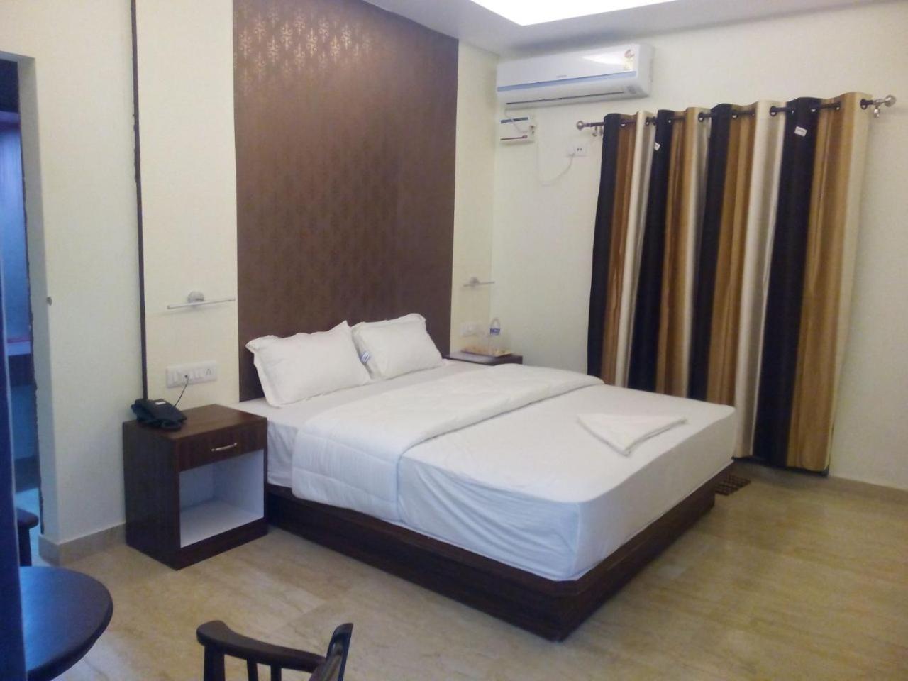 Hotel Marina Manor Port Blair Bagian luar foto